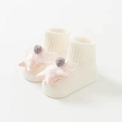 Chaussettes Bébé Antidérapantes avec Motifs 3D – Douces & Confortables