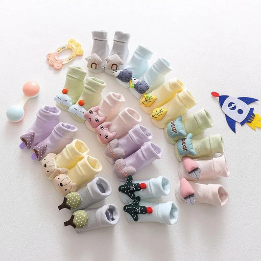 Lot de Chaussettes Bébé – Douces, Antidérapantes & Motifs 3D