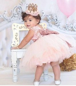 robe +couronne anniversaire 1 à 3 ans