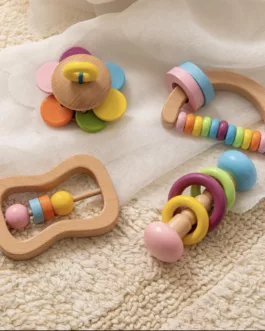 Hochet en bois Montessori pour bébé 4 pieces